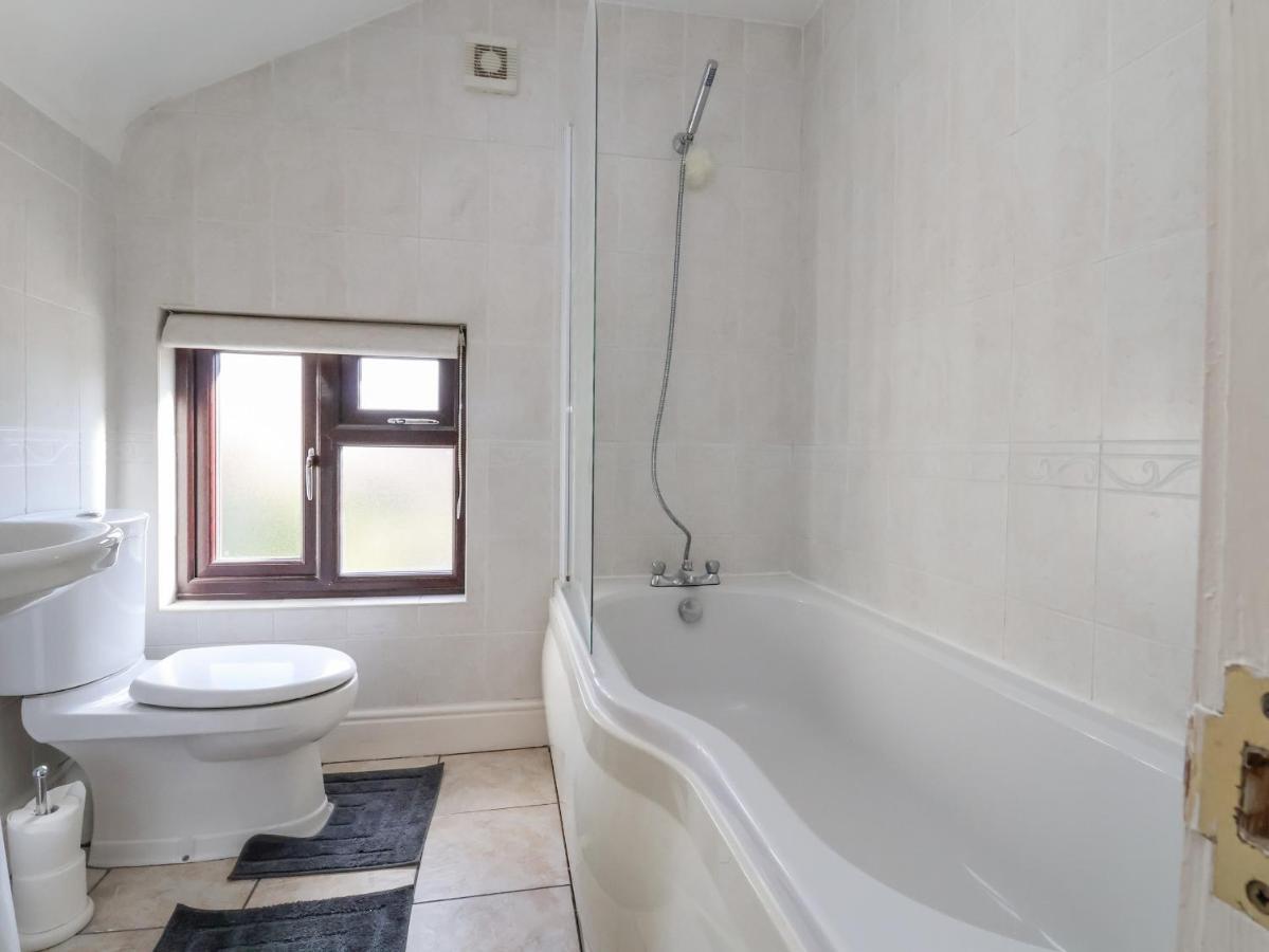 4 Green Farm Cottage Честер Экстерьер фото